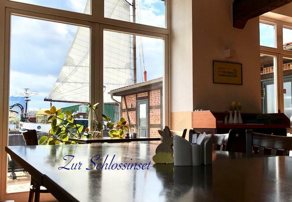 Hôtel Zur Schlossinsel à Wolgast Extérieur photo